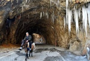 Tarihi Ta Yol buz tuttu