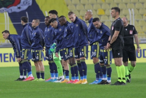 Fenerbahe'nin evindeki kan kayb sryor