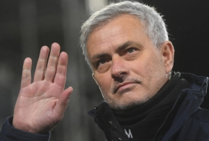 Roma'nn yeni hocas Jose Mourinho oldu