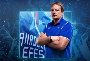 Anadolu Efes, Ergin Ataman'n szlemesini 2 yl uzatt