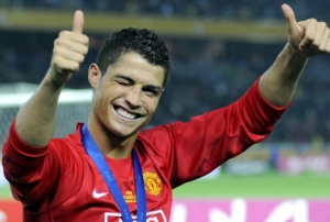 Ronaldo yeniden Manchester United'da