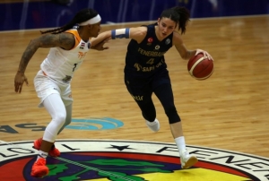 Fenerbahe Safiport, Final Four'a ykseldi