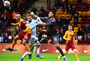 Medipol Baakehir ile Galatasaray 28. randevuda