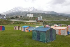 Sıcaktan bunalanlar için Erciyeste kamp imkanı