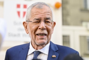 Avusturyada cumhurbakanl seimini Van der Bellen kazand