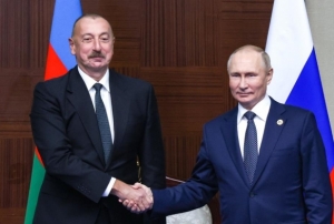 Putin ve Aliyev Astanada bir araya geldi