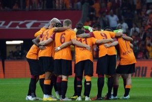 Galatasaray'da derbide hedef 3 puan