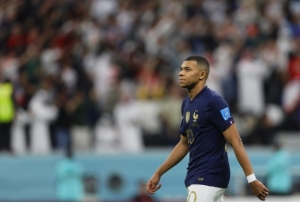 FIFA Dnya Kupas 'Altn Ayakkab' yarnda Mbappe nde