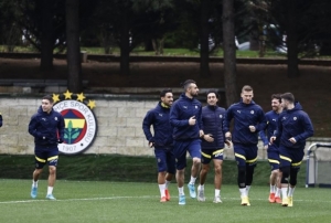 Fenerbahe, stanbulspor ma hazrlklarn srdrd