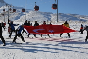 Kayak sezonunu aan Erciyes'e davet