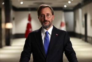 Fahrettin Altun: Milletin iradesine sayg duyun