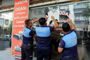 Mersin'de Arapa yazl tabela ve reklamlar kaldrlyor