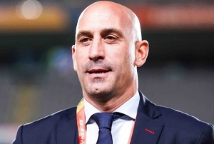 spanya Futbol Federasyonu Bakan Luis Rubiales istifa etti