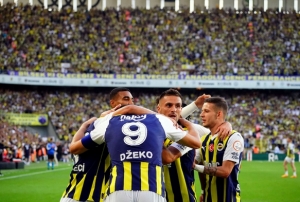 Fenerbahe, Sper Lig'de 4'te 4 ile devam ediyor