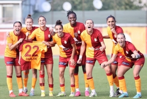 Kadn futbol derbisi Galatasaray'n