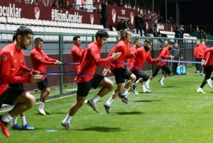 Cengiz nder ve Hakan alhanoğlu kadrodan ıkarıldı