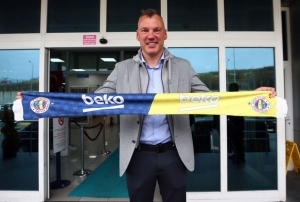 Fenerbahe Beko, Jasikevicius'a eman