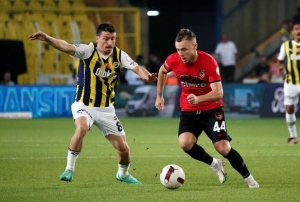 Gaziantep FK ile Fenerbahe 10. randevuda