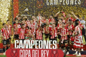 İspanya Kral Kupasında şampiyon Athletic Bilbao