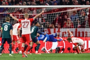 Bayern Mnih yarı finalde