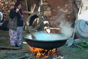 Hıdrellez Geleneği 900 Yıldır Sryor