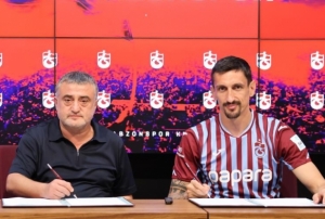 Trabzonspor, Savic ile 3 yıllık szleşme imzaladı