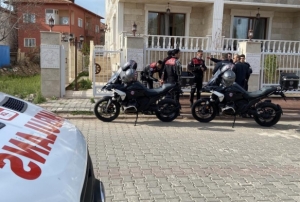 Emekli astsubay nce karsn, sonra kendini vurdu