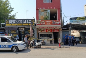 Evlat vaheti: Annesini defalarca baklayp ldrd