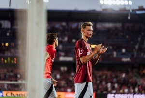 Prag, Ross'un opsiyonunu kullanmad