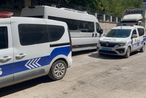 Silahn temizlerken kendini vurdu