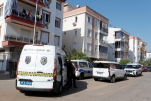 Eski e dehet sat: 1'i ar 2 yaral