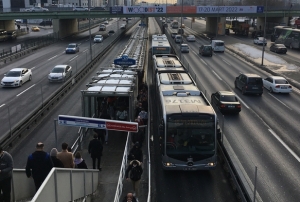 30 ya st renciler indirimli ula