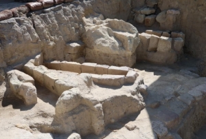 Yolun altndan bin 500 yllk tarih kt