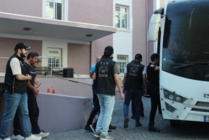 2 polisi ehit eden saldrgan, okull