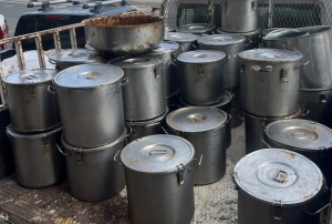 Tarihi geçmiş tonlarca et...!