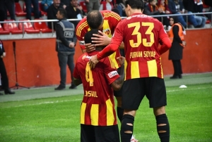 Kayserispor İçin Kasım'da Aşk Başkad