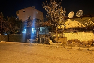 Arkadan ldren ocuk dada yakaland