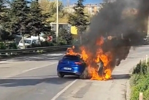 Musaba'nn otomobili alev alev yand