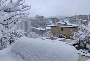 13 köy yolu ulaşıma kapandı