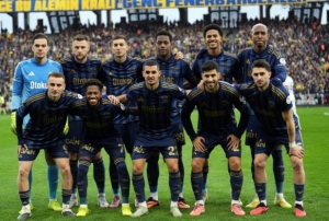 Fenerbah�e'de hedef kupaya 3 puanla ba�lamak