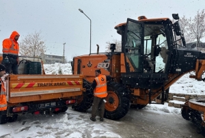 22 ara� yollarda kald�!