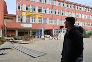 Mezunlar son kez hüzünle gezdi