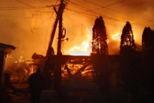 Ukrayna Herson'da otel ve kafeye sald�rd�: 24 �l�