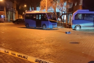 Alkol masasında tartışma kanlı bitti: 1 ölü 2 ağır yaralı