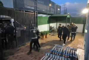 İzmir’de 'insan ticareti' operasyonu