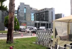 Savc�, hakimeyi vurdu!