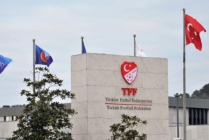 Lemina, Jhon Duran ve Oosterwolde, P