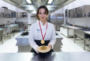 Anadolu ilham verdi, makarna alt�n g