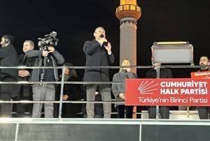 �zel, Ba�c�lar�daki mitingde konu�tu