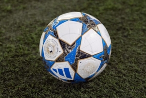 Galatasaray, UEFA �ampiyonlar Ligi'nde Juventus ile e�le�ti